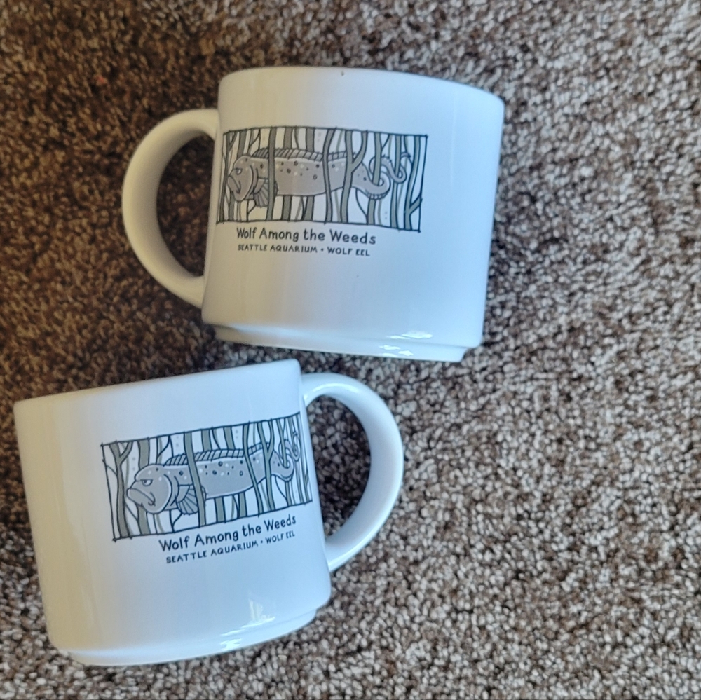 Pair Set Of 2 Ceramic Seattle Aquarium Marine Life Wild Wolf Eel Fish Mug Cup